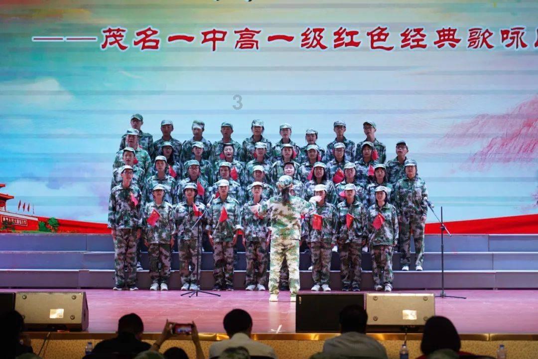 钟楚曦爆改机械姬造型妆容,居然是她自己画的,最后还修了假发!